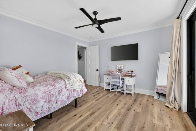 1423 N Shore Drive, Surf City, NC 28445