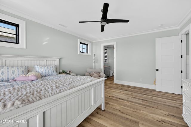 1423 N Shore Drive, Surf City, NC 28445