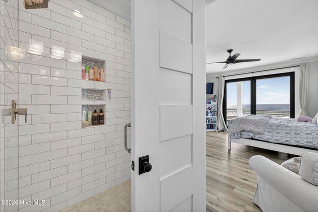 1423 N Shore Drive, Surf City, NC 28445