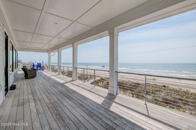 1423 N Shore Drive, Surf City, NC 28445