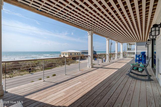 1423 N Shore Drive, Surf City, NC 28445