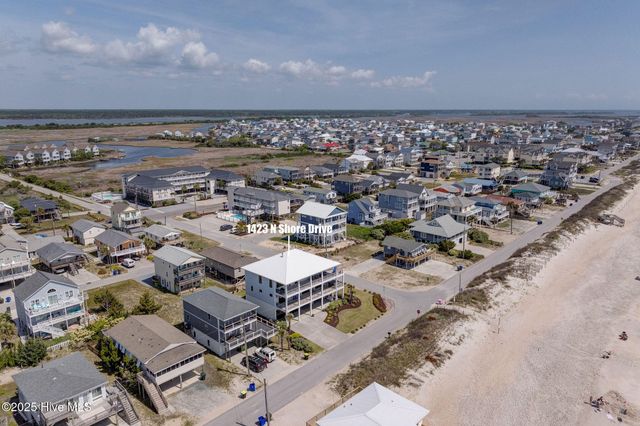 1423 N Shore Drive, Surf City, NC 28445