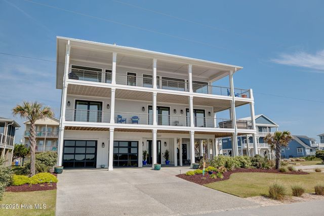 1423 N Shore Drive, Surf City, NC 28445