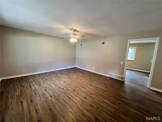 1311 Claudine Drive, St Louis, MO 63138