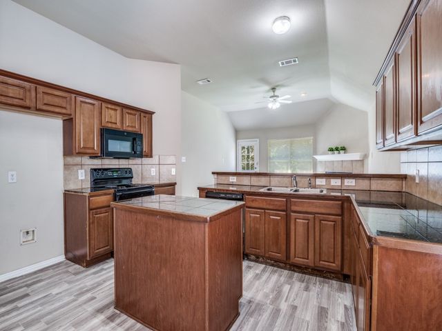 7127 Sierra Way, Dallas, TX 75241