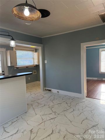 299 Thirteenth Street, Cramerton, NC 28032