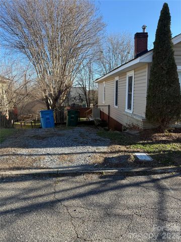 299 Thirteenth Street, Cramerton, NC 28032