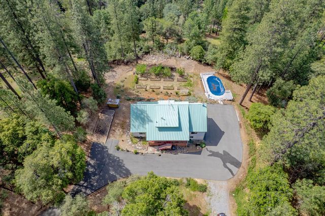 3150 Stope Dr, Placerville, CA 95667