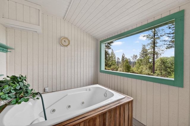 3150 Stope Dr, Placerville, CA 95667