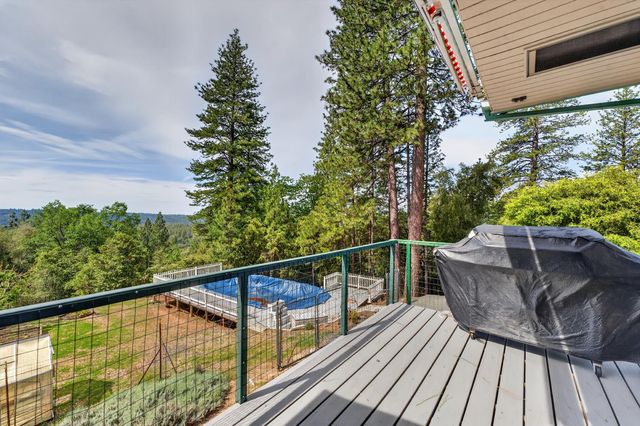 3150 Stope Dr, Placerville, CA 95667