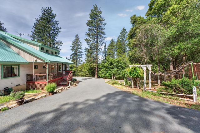 3150 Stope Dr, Placerville, CA 95667