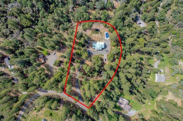 3150 Stope Dr, Placerville, CA 95667