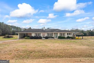 555 Hubbard Rd, Carnesville, GA 30521