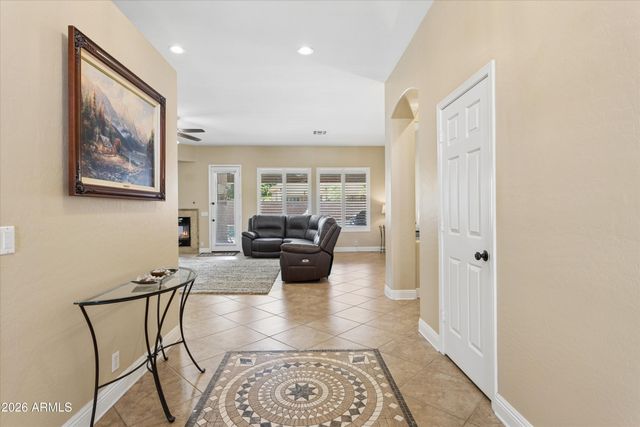 9724 E NATAL Avenue, Mesa, AZ 85209