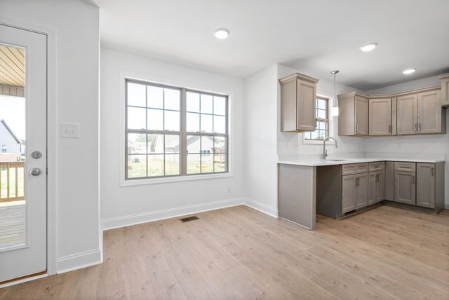 1254 Elizabeth Lane, Clarksville, TN 37042