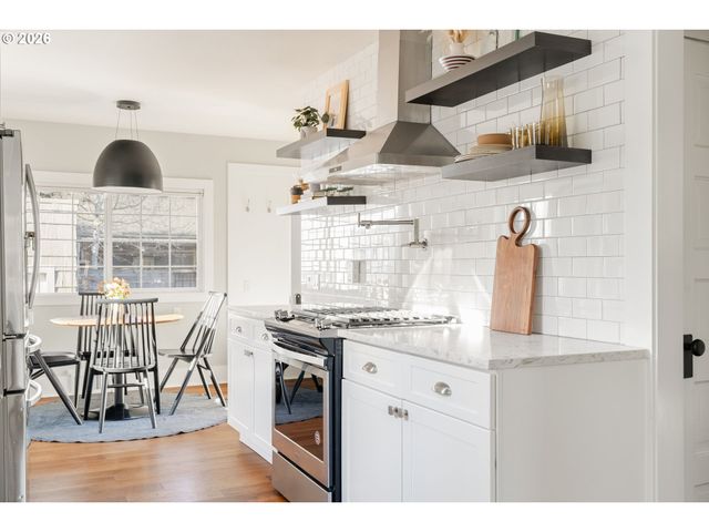 3311 Se 66TH Ave, Portland, OR 97206