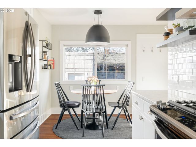 3311 Se 66TH Ave, Portland, OR 97206