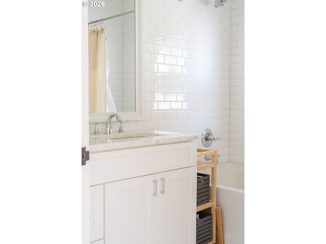 3311 Se 66TH Ave, Portland, OR 97206