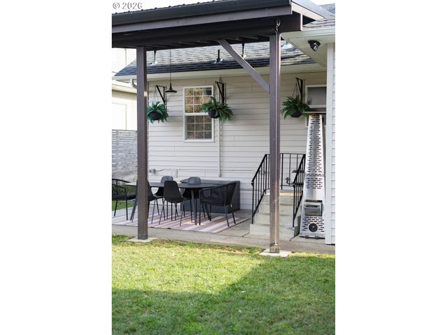 3311 Se 66TH Ave, Portland, OR 97206