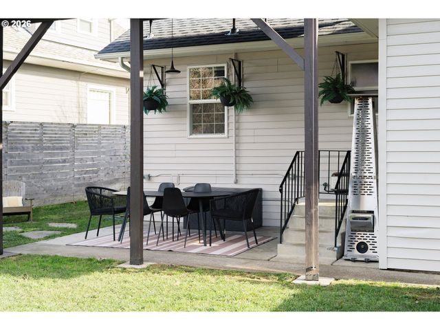 3311 Se 66TH Ave, Portland, OR 97206