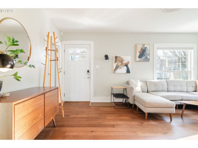 3311 Se 66TH Ave, Portland, OR 97206