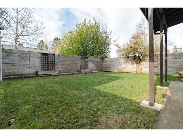 3311 Se 66TH Ave, Portland, OR 97206