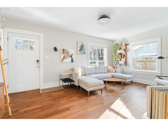 3311 Se 66TH Ave, Portland, OR 97206