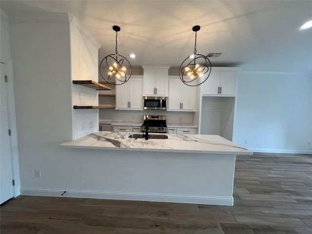 114 Capetown Circle, Montgomery, TX 77356