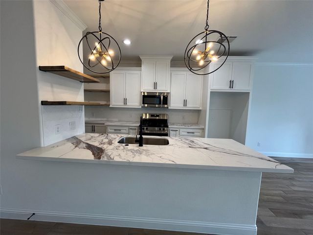 114 Capetown Circle, Montgomery, TX 77356