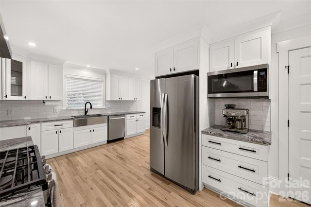 1837 Camp Greene Street, Charlotte, NC 28208