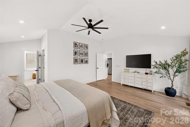 1837 Camp Greene Street, Charlotte, NC 28208