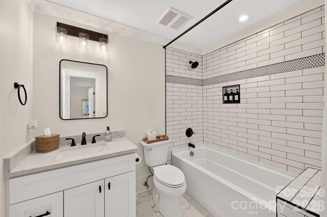 1837 Camp Greene Street, Charlotte, NC 28208