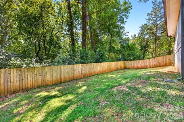 1837 Camp Greene Street, Charlotte, NC 28208