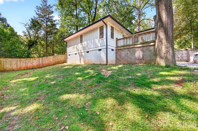 1837 Camp Greene Street, Charlotte, NC 28208