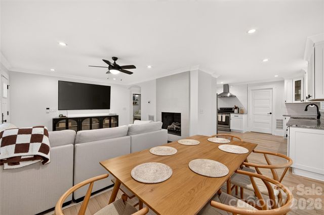 1837 Camp Greene Street, Charlotte, NC 28208