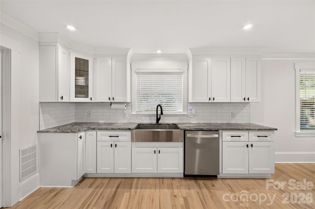 1837 Camp Greene Street, Charlotte, NC 28208
