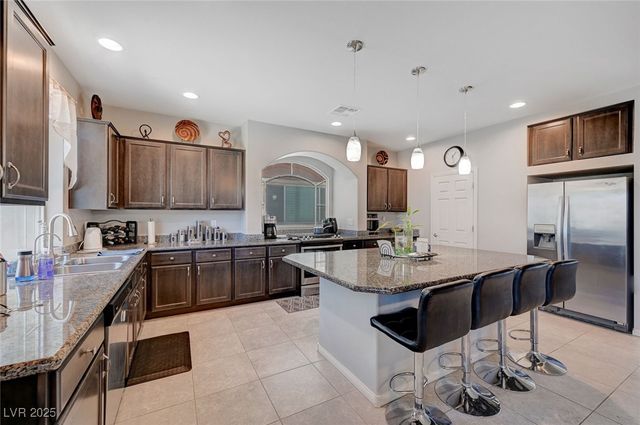 9656 Paraiso Springs Street, Las Vegas, NV 89139