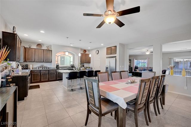 9656 Paraiso Springs Street, Las Vegas, NV 89139