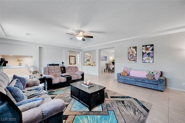 9656 Paraiso Springs Street, Las Vegas, NV 89139