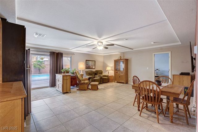 9656 Paraiso Springs Street, Las Vegas, NV 89139