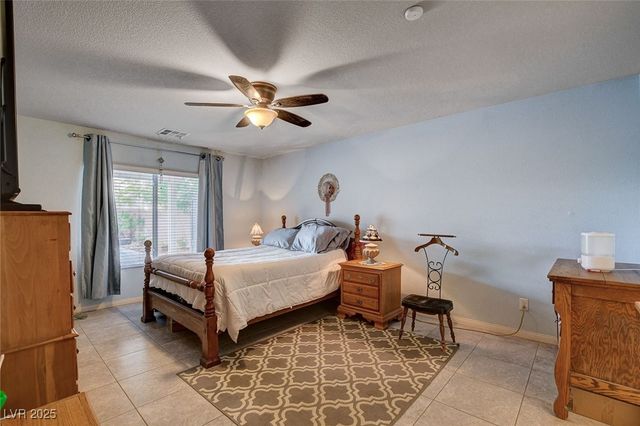 9656 Paraiso Springs Street, Las Vegas, NV 89139