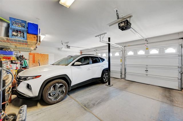 9656 Paraiso Springs Street, Las Vegas, NV 89139