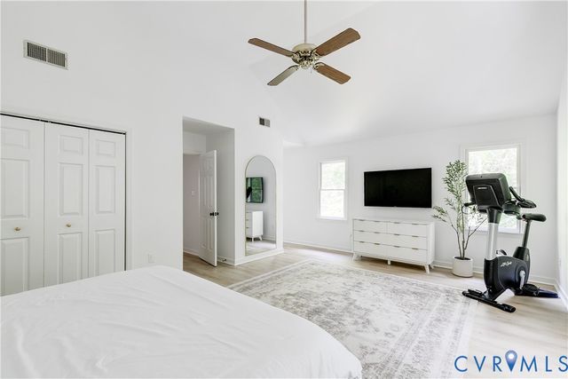 1968 Huguenot Hundred Dr, Midlothian, VA 23113