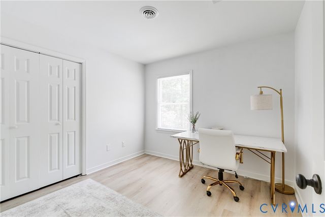 1968 Huguenot Hundred Dr, Midlothian, VA 23113