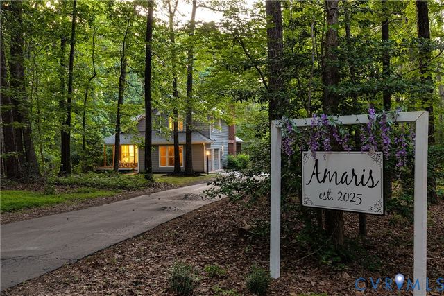 1968 Huguenot Hundred Dr, Midlothian, VA 23113