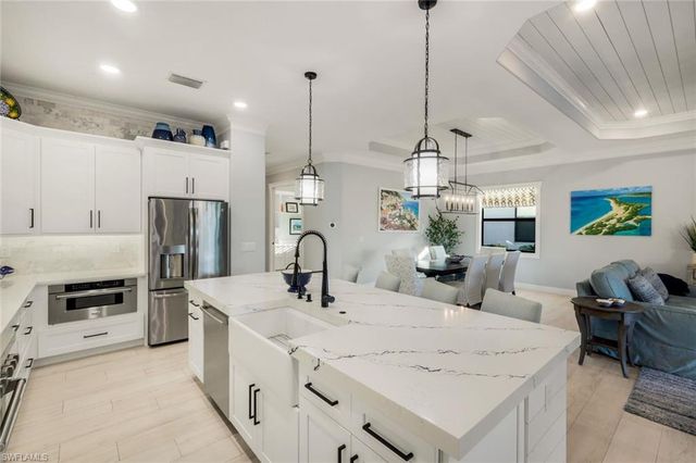 12639 Kinross LN, Naples, FL 34120