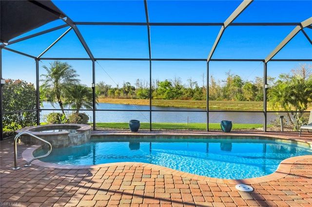 12639 Kinross LN, Naples, FL 34120