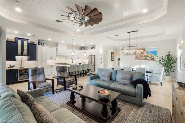 12639 Kinross LN, Naples, FL 34120