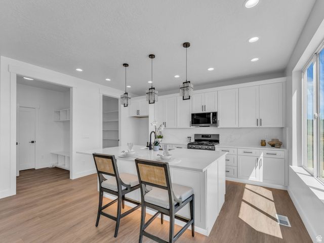 3031 W BROWNS MEADOW RD, Eagle Mountain, UT 84005