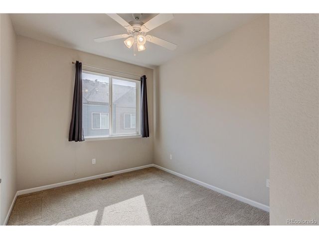 560 E Dry Creek Pl, Littleton, CO 80122